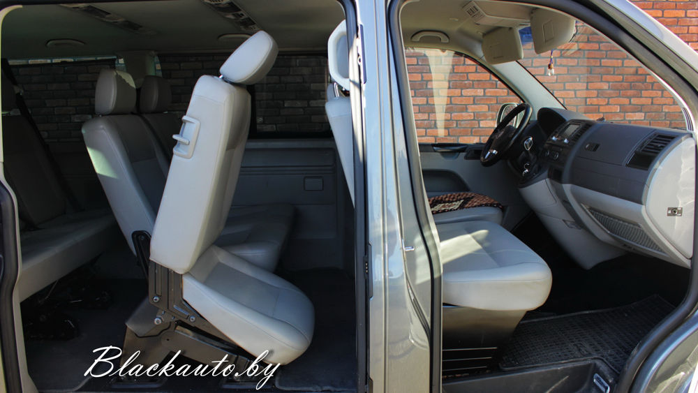 VW Caravelle 8+1 АКПП    от 150 Рублей
