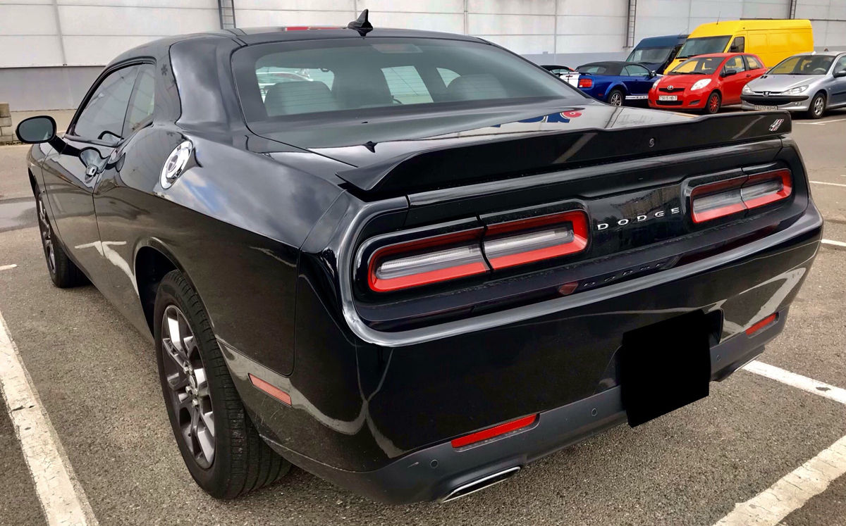 Аренда Dodge Challenger